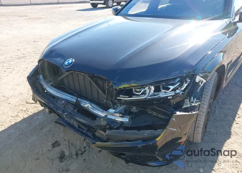 2021 BMW M760I xDrive z USA, uszkodzony, nr VIN WBA7U6C05MCE58977